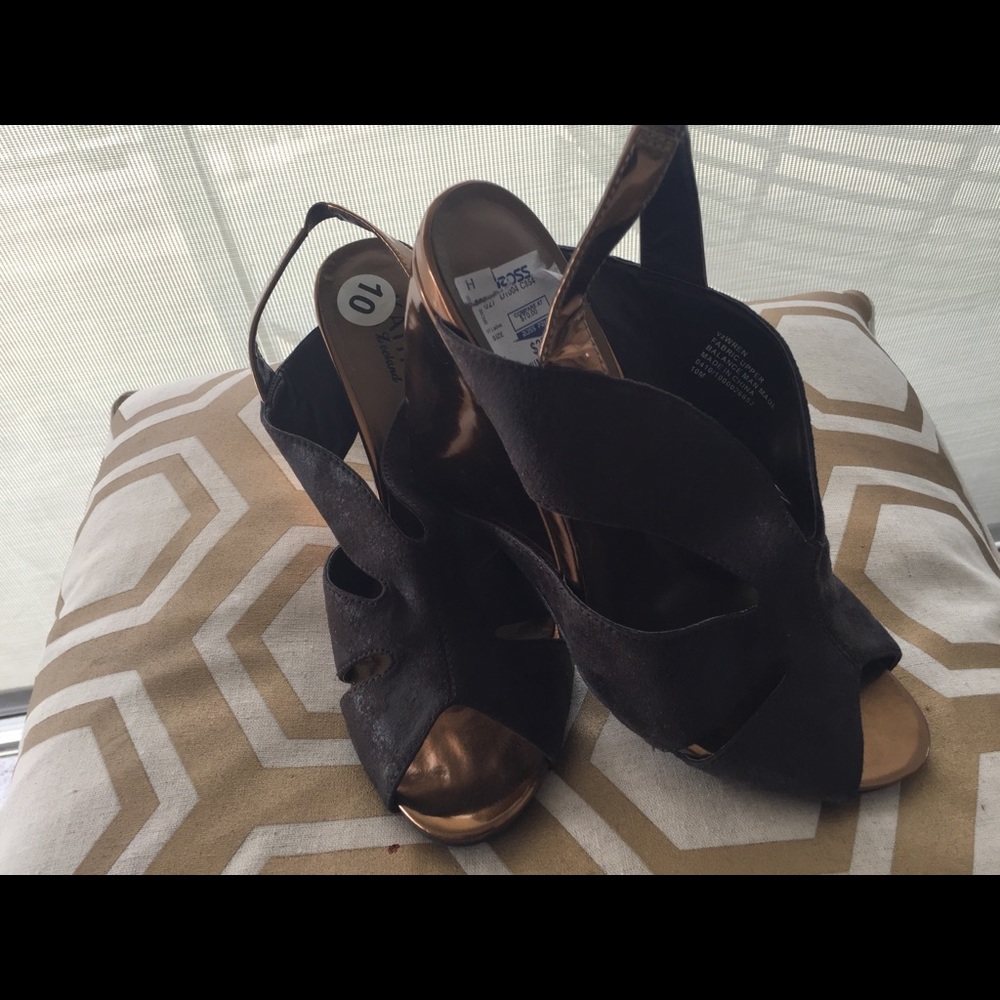Shoe